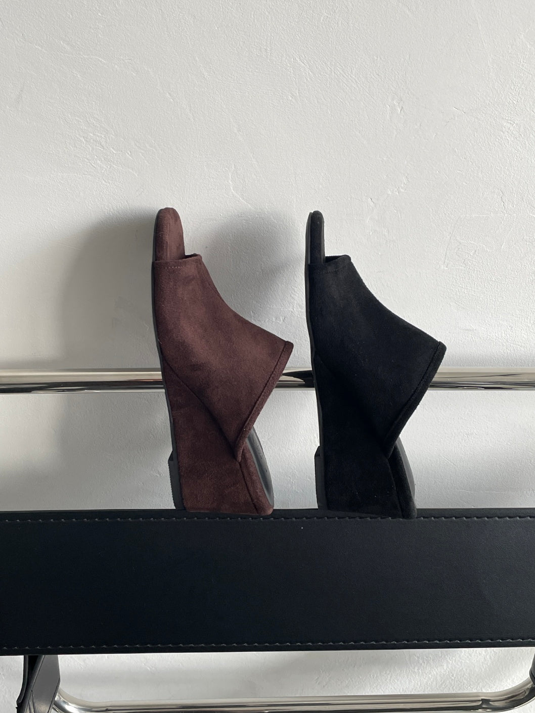 【送料無料】suede wedge heel sandals  / 2color