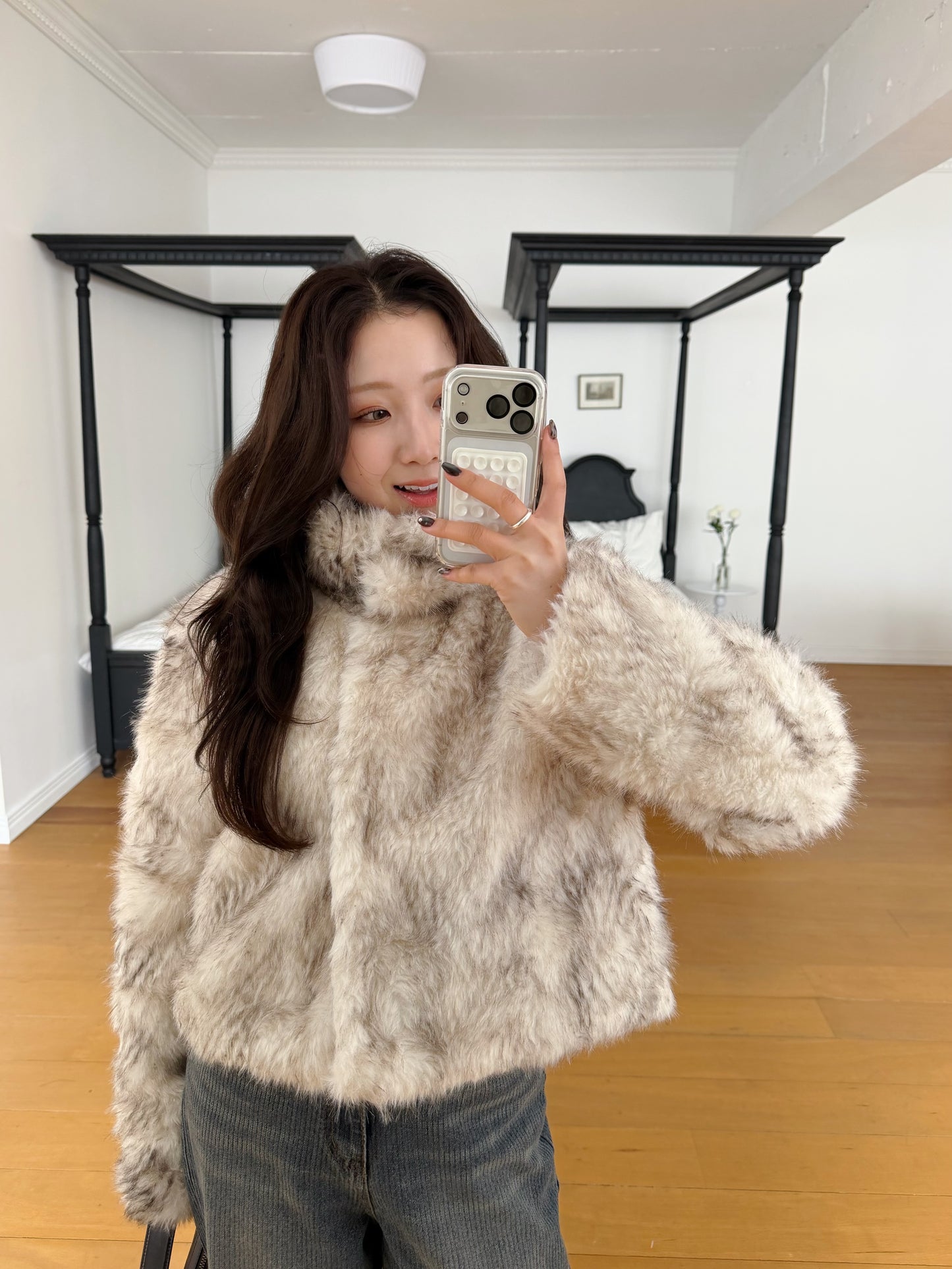 【予約】ombre fake fur jacket