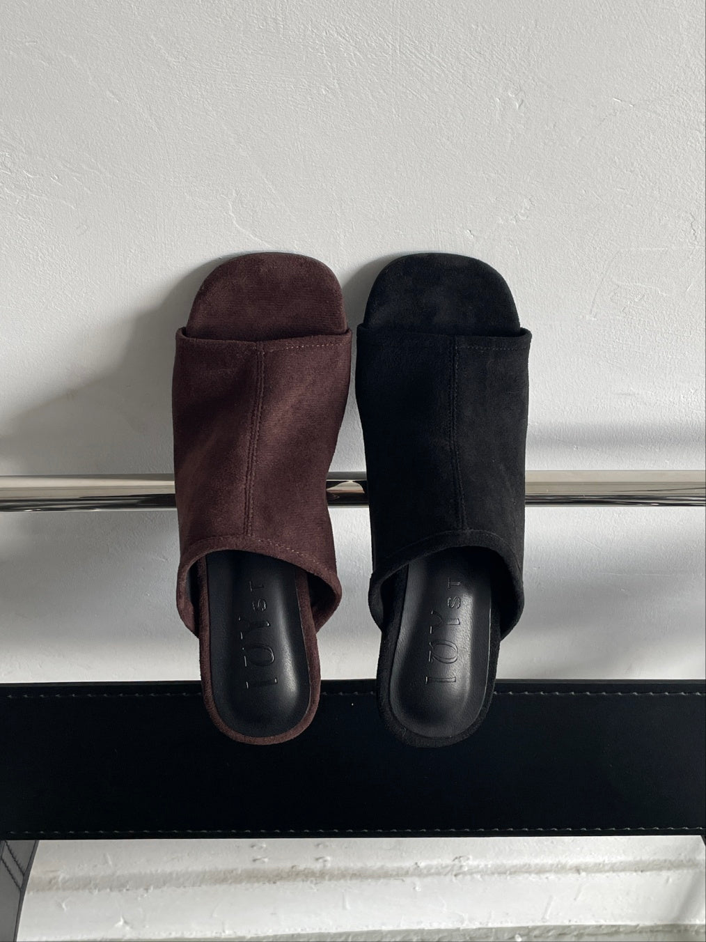 【送料無料】suede wedge heel sandals  / 2color