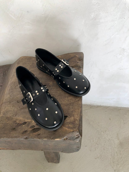 round belt studded loafer