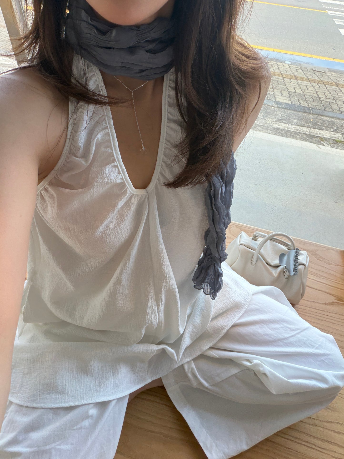 Vneck back open ops / 2color