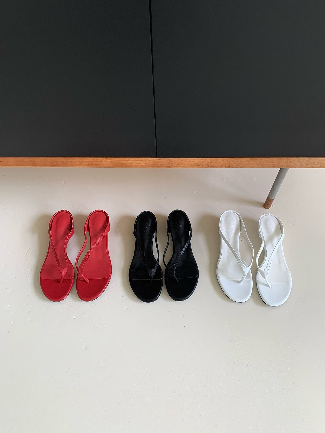 wedge heels Ystrap sandals