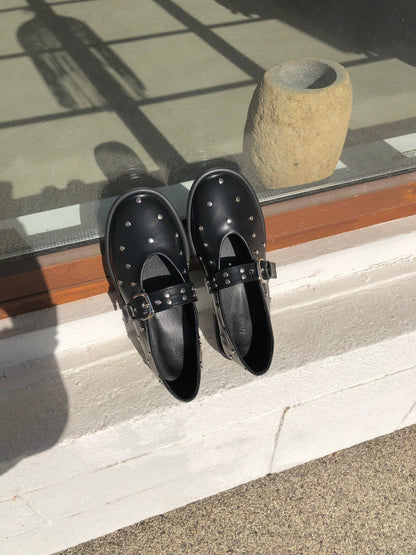 round belt studded loafer