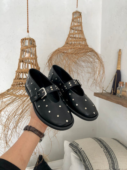 round belt studded loafer