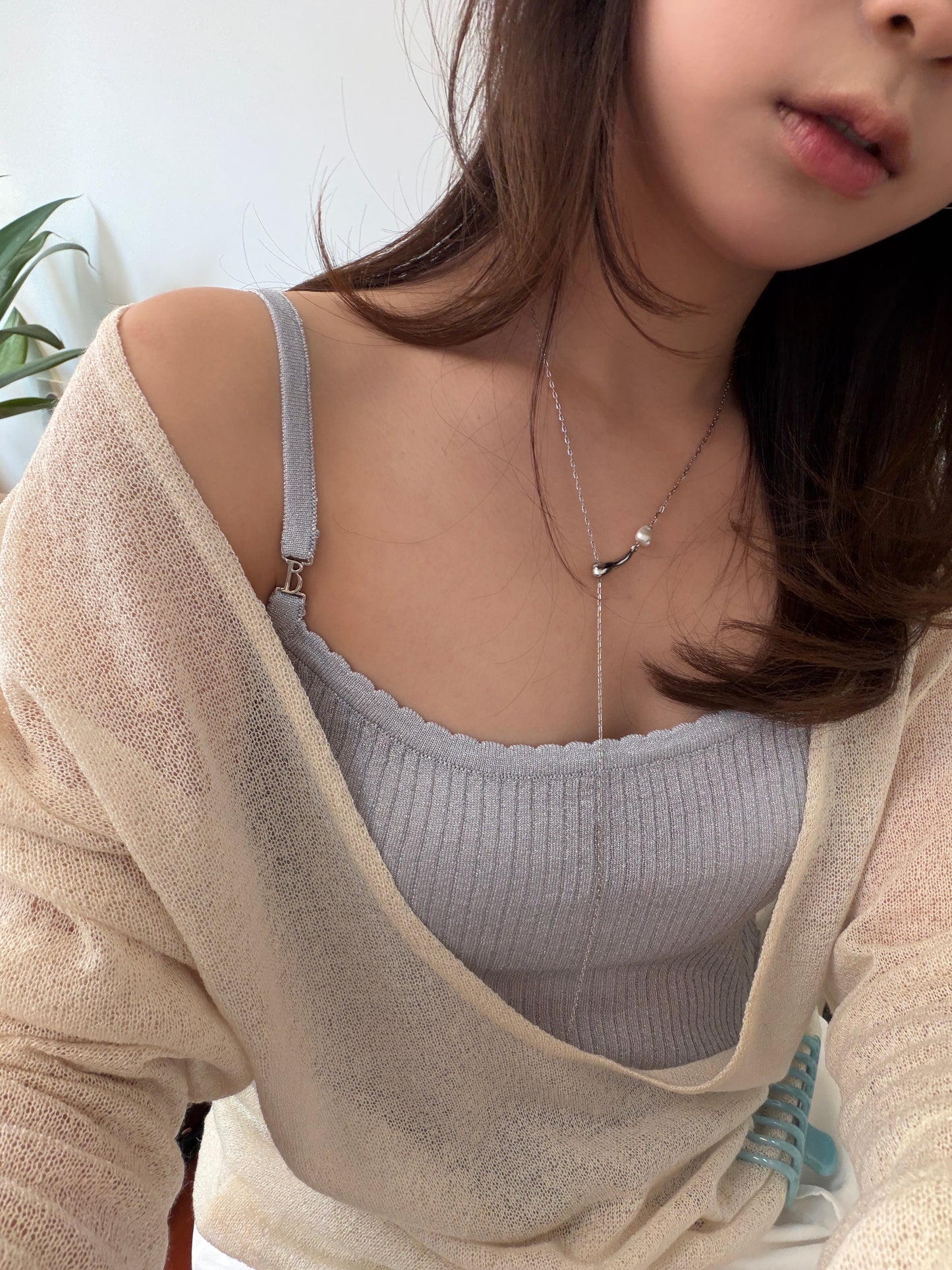 deep Vneck see through knit / 2color
