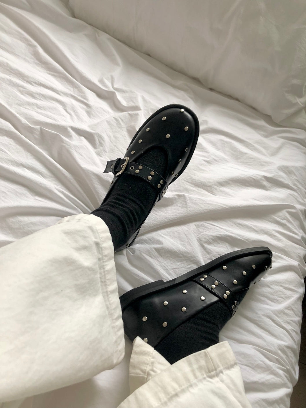 round belt studded loafer